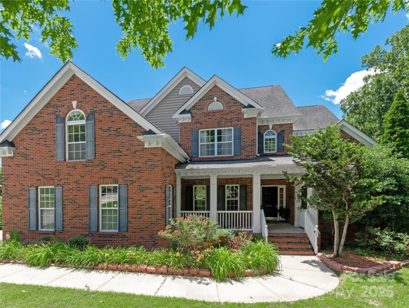 8914 Landsdowne Avenue