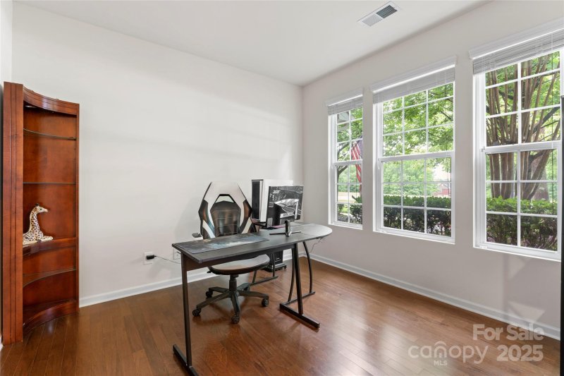 Property image 5 at 18460 W Catawba Avenue, Cornelius, NC 28031