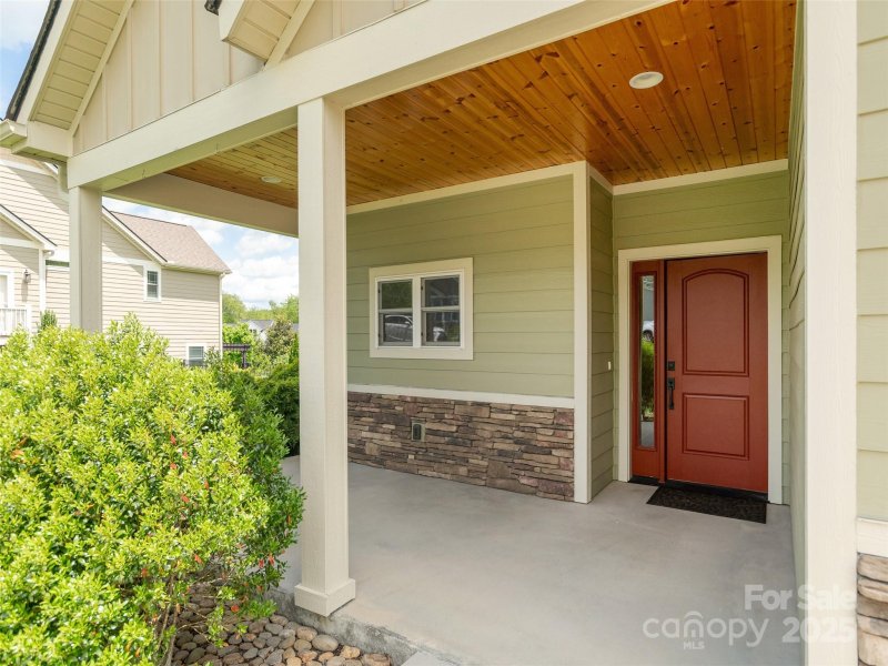 Property image 4 at 896 Blacksmith Run Drive, Hendersonville, NC 28792