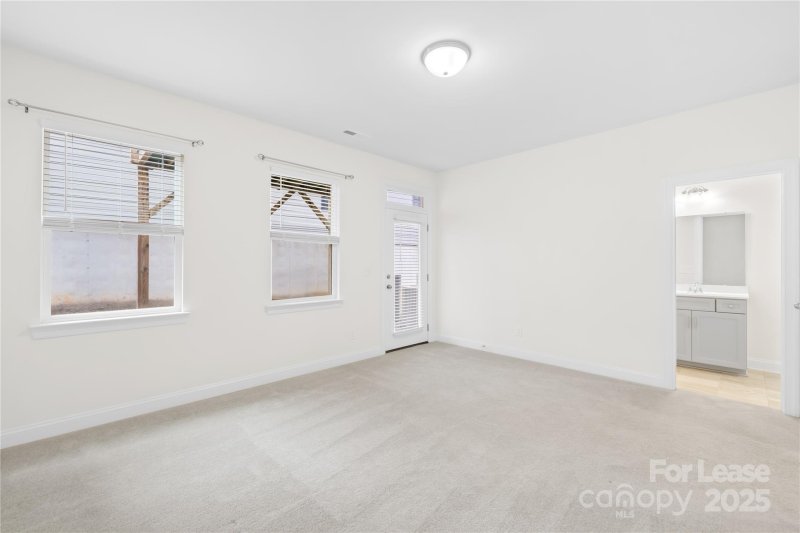 Property image 5 at 2321 Creekmere Lane, Charlotte, NC 28262