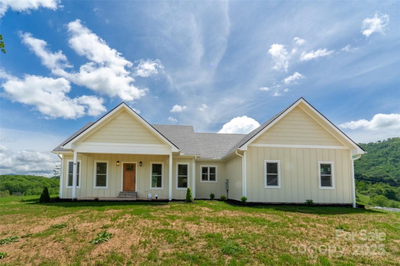 Property image 4 of 70 Knox Best Street in Brinkley Hill, Clyde, NC 28721