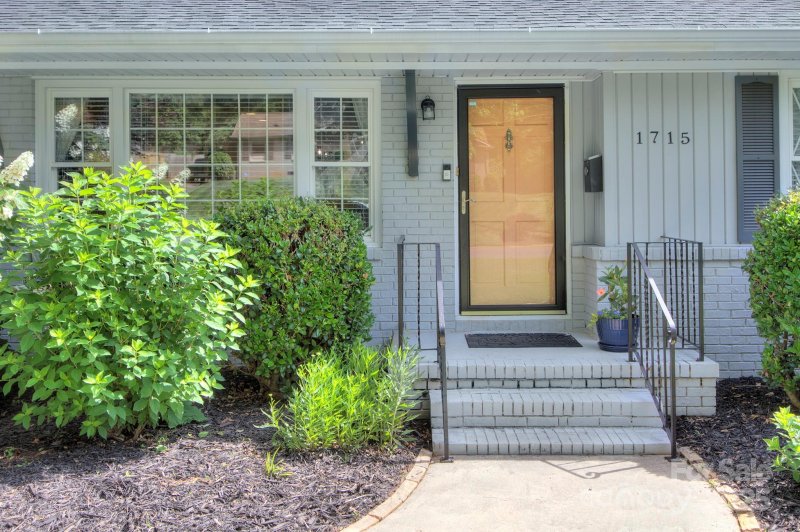 Property image 3 at 1715 Wensley Drive, Charlotte, NC 28210