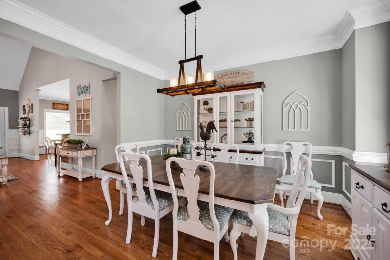 Property image 5 of 117 Lake Hills Drive in Lake Hills Estates, Mooresville, NC 28117