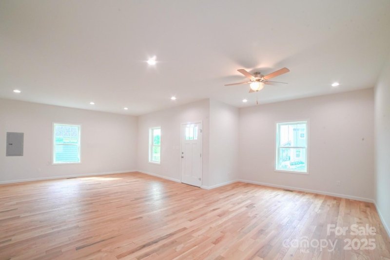 Property image 3 at 11 Berry Crest Lane, Arden, NC 28704