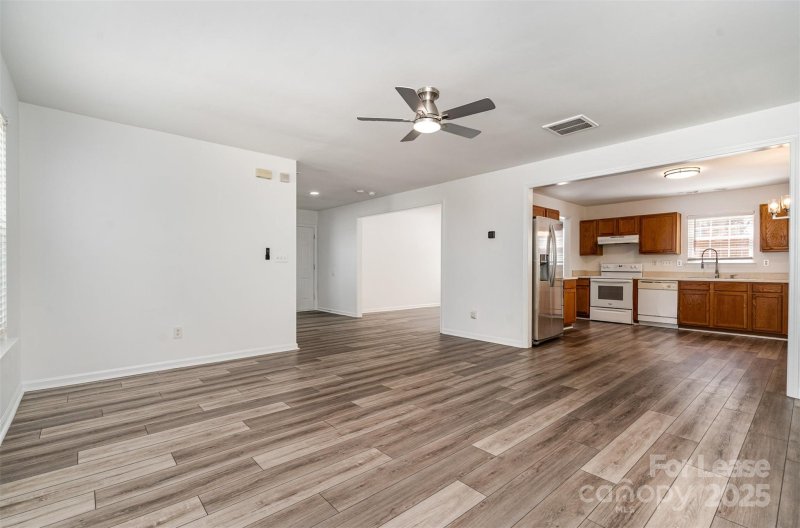 Property image 3 at 10307 Seedling Lane, Charlotte, NC 28214