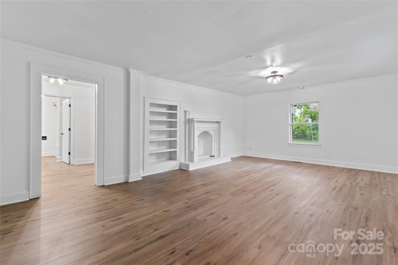 Property image 4 of 118 Cabarrus Avenue in Historic District, Concord, NC 28025