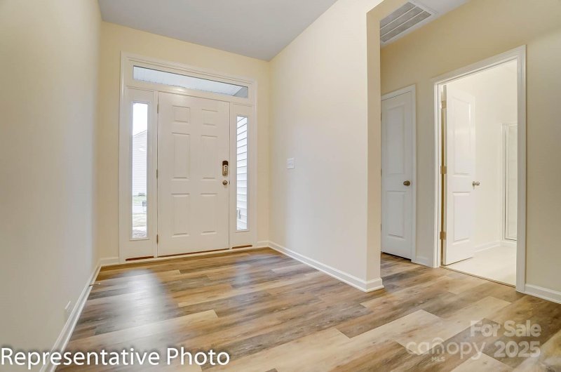 Property image 3 of 125 S Prestwick Way in Villas At Prestwick, Mooresville, NC 28115
