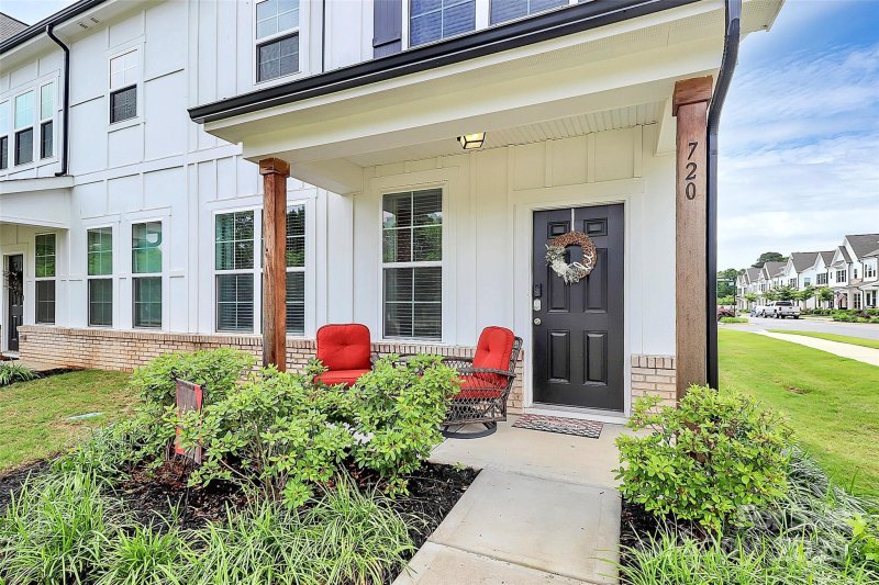 Property image 4 of 720 Herlong Avenue in Auden, Rock Hill, SC 29732