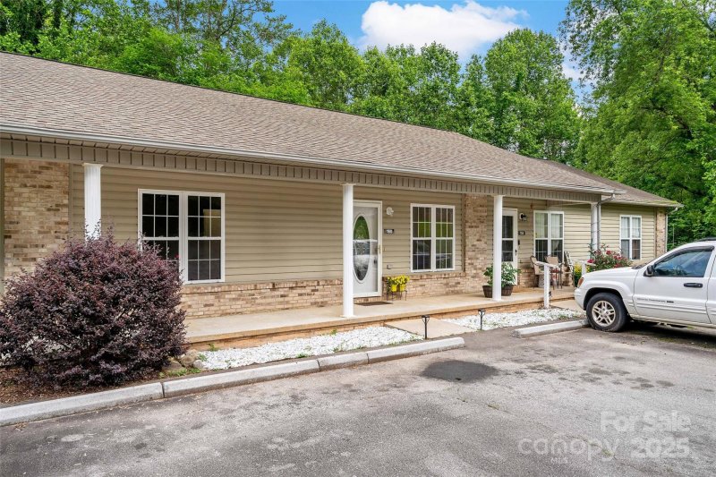 Property image 5 at 160 Whispering Pines Drive, Marion, NC 28752