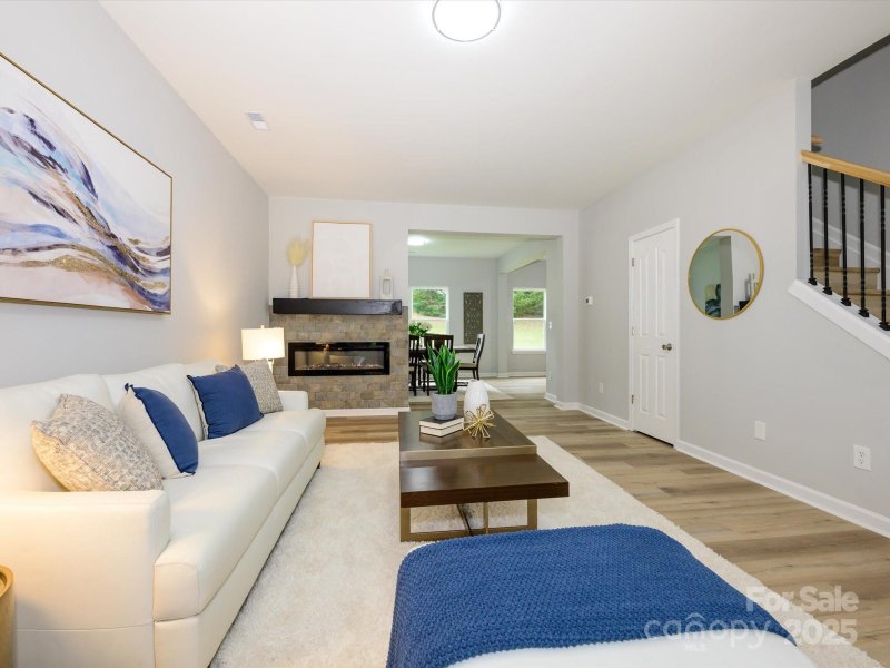 Property image 2 at 8611 Earthenware Drive, Charlotte, NC 28269