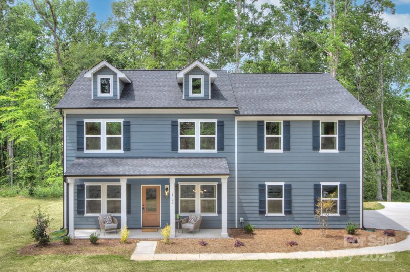 1025 Harrogate Drive