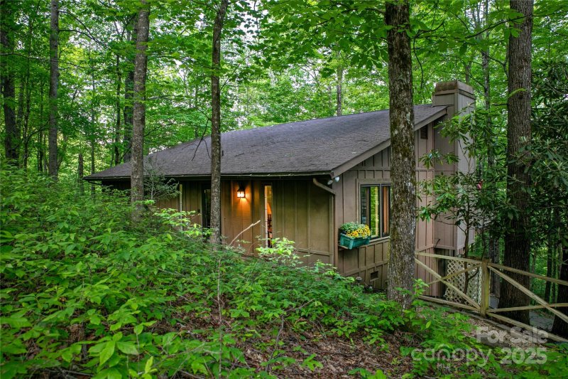 455 Cheestoonaya Way