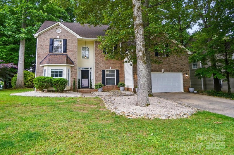 Property image 2 of 2426 Tory Oak Place in Matthews Commons, Matthews, NC 28105