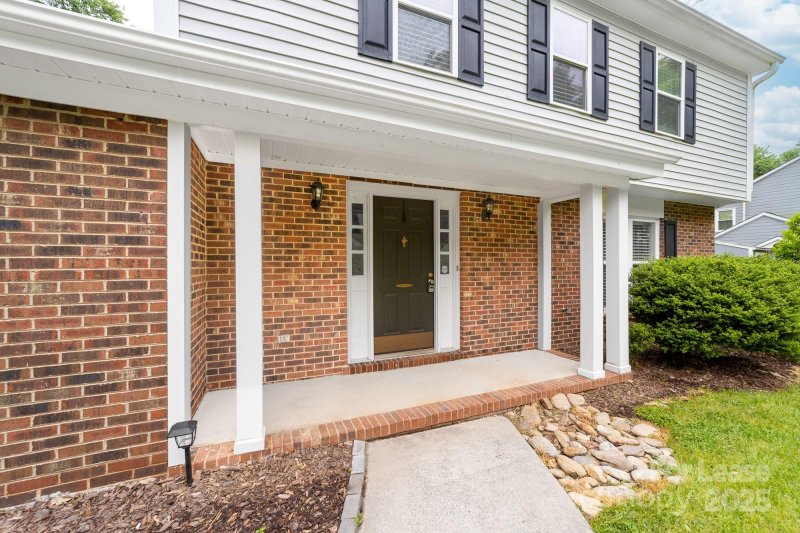 Property image 4 at 616 Silversmith Lane, Charlotte, NC 28270