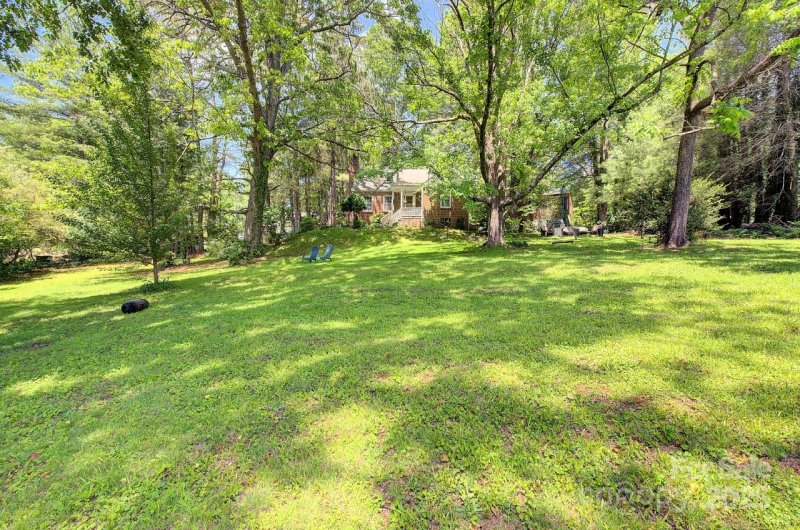 Property image 3 at 132 Beverly Road, Asheville, NC 28805