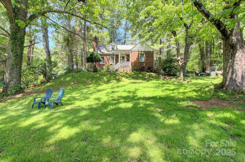 Property image 5 at 132 Beverly Road, Asheville, NC 28805