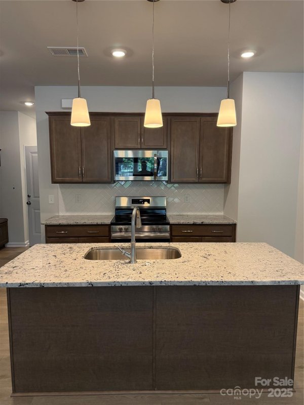 Property image 2 at 2910 Sloan Drive, Charlotte, NC 28208