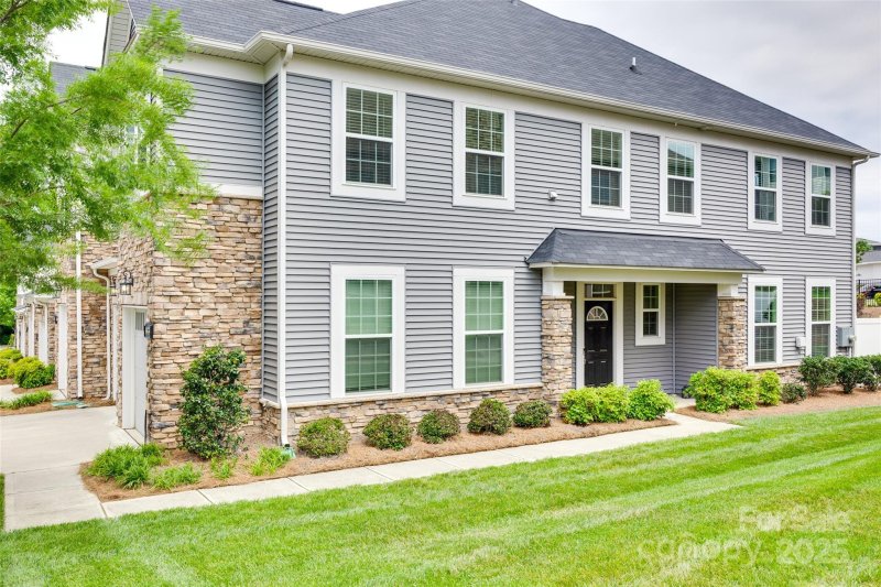 Property image 2 at 5836 Clan Maclaine Drive, Charlotte, NC 28278