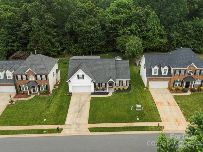 Property image 2 at 5748 Timbertop Lane, Charlotte, NC 28215