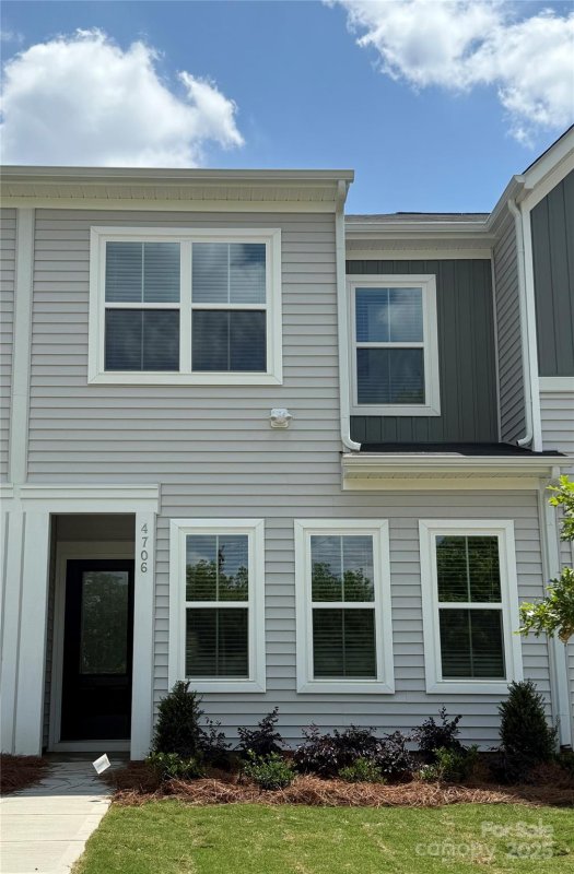 Property image 2 at 4706 Lakeview Road, Charlotte, NC 28216