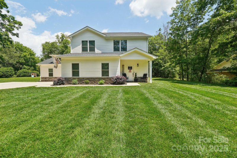 Property image 5 at 127 Wickersham Drive, Statesville, NC 28625