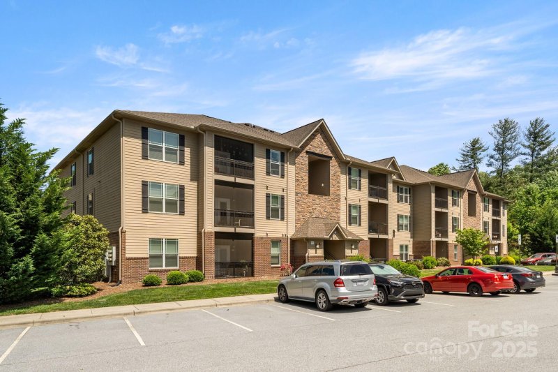 Property image 4 at 142 Brickton Village Circle, Fletcher, NC 28732