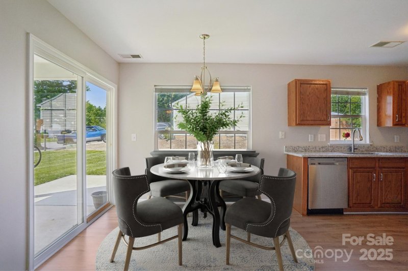 Property image 4 at 6332 Sackett Way, Charlotte, NC 28269