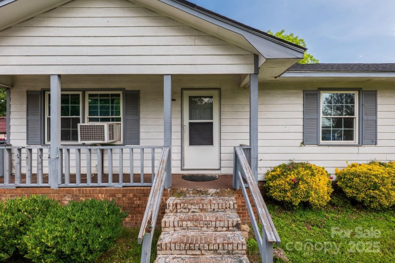 Property image 4 at 1613 Hamilton Street, Charlotte, NC 28206