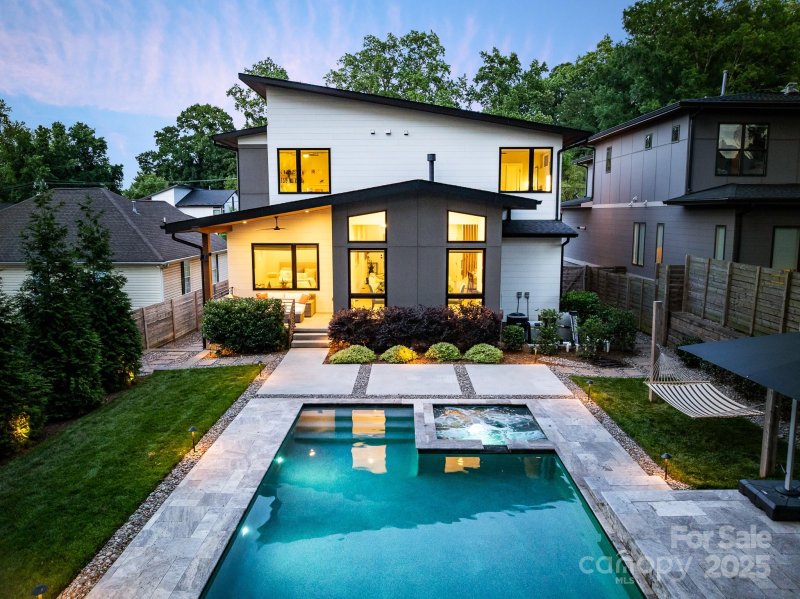 Property image 2 at 4108 Commonwealth Avenue, Charlotte, NC 28205