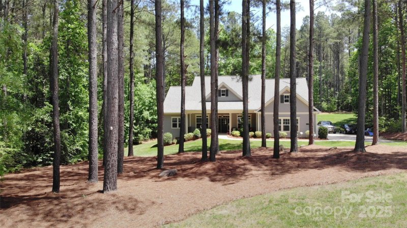 Property image 4 of 4660 Gold Finch Drive in Pebble Bay, Denver, NC 28037