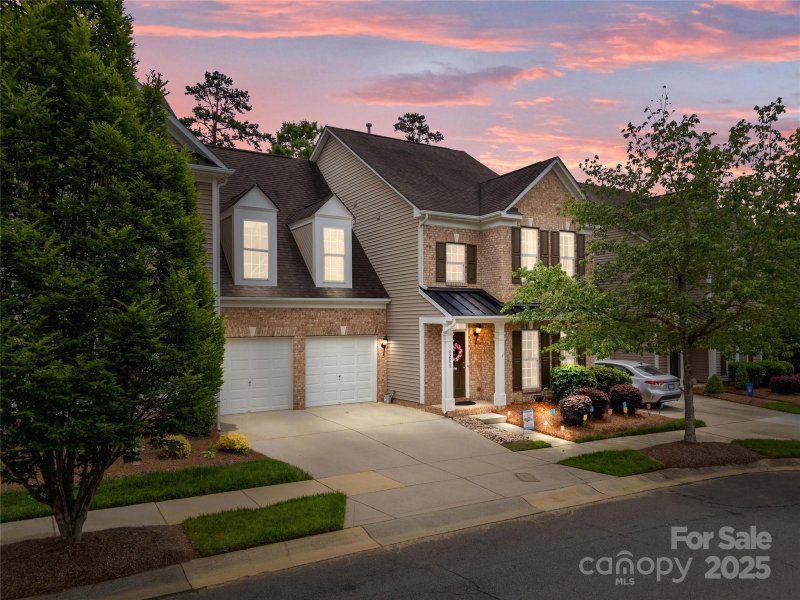 10206 Linksland Drive