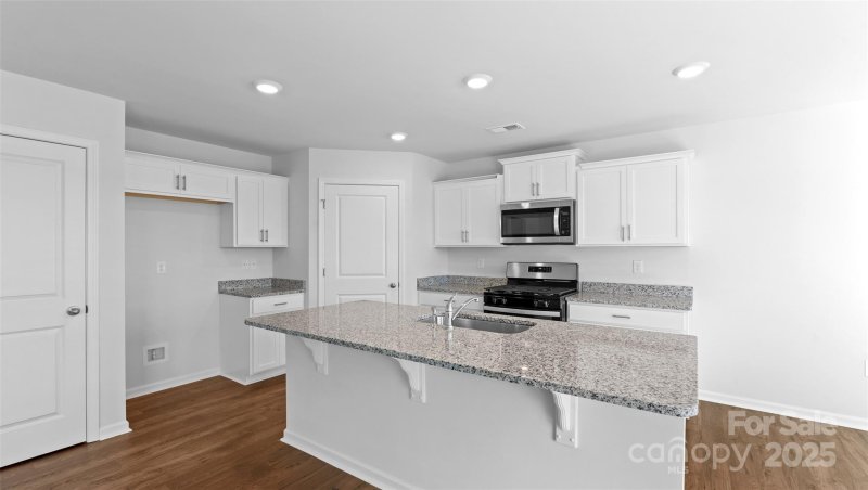 Property image 4 at 56 Lillian Lane, Hendersonville, NC 28792