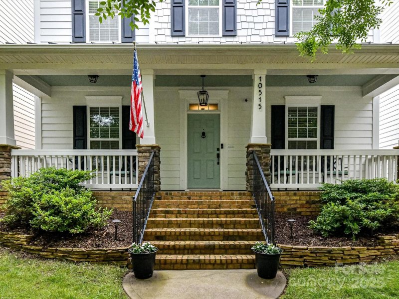 Property image 3 at 10515 Royal Winchester Drive, Charlotte, NC 28277
