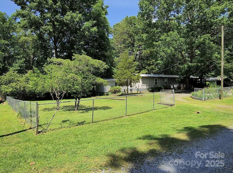 Property image 4 at 189 6th Avenue, New London, NC 28127