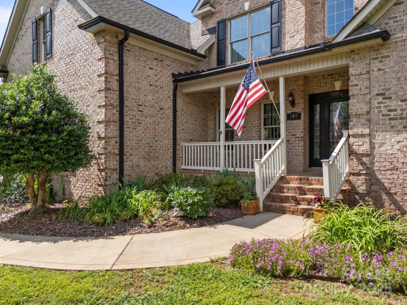 Property image 3 at 389 Ponderosa Circle, Mooresville, NC 28117