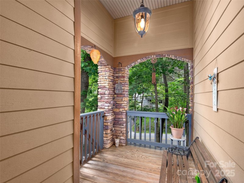 Property image 4 at 4 Alsatian Lane, Asheville, NC 28805
