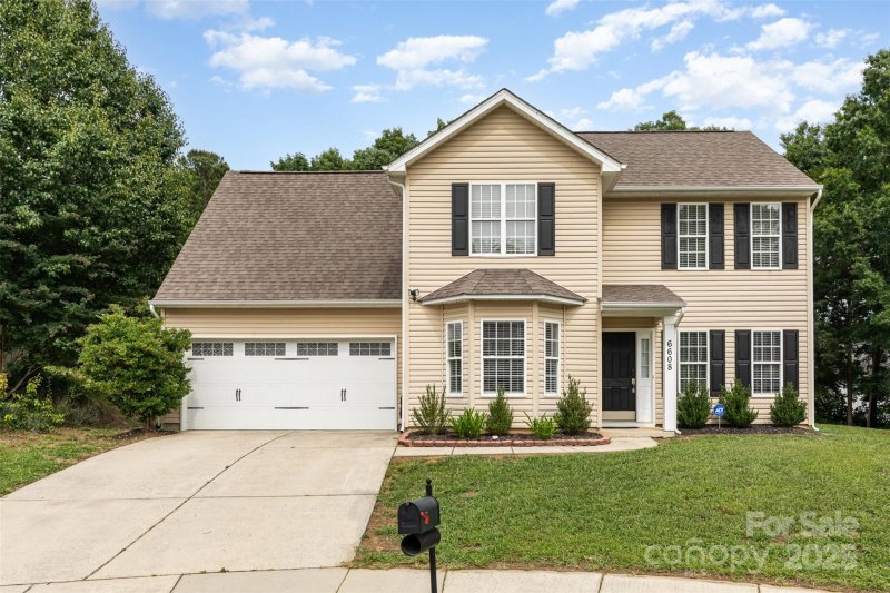 Property image 2 at 6608 Pattonsburg Drive, Charlotte, NC 28213