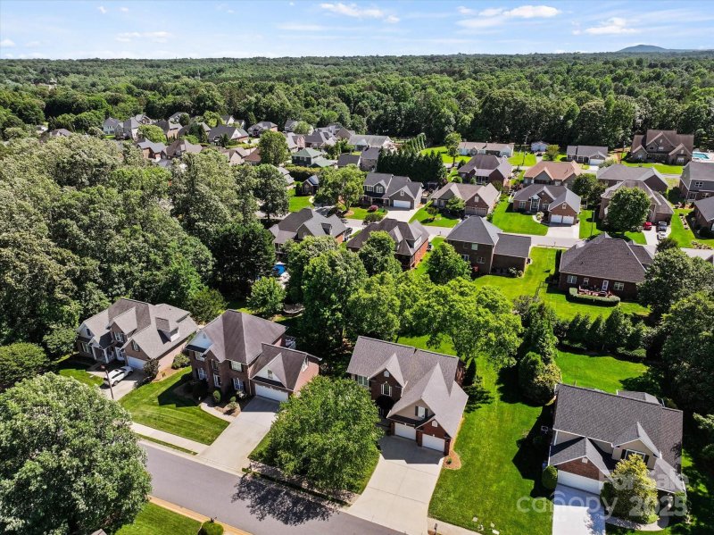 Property image 3 at 3124 17th Street Lane, Hickory, NC 28601