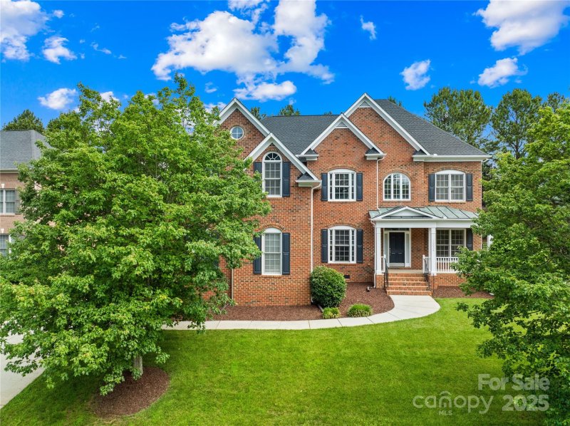 10024 Hazelview Drive