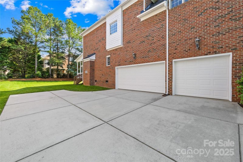 Property image 5 at 10024 Hazelview Drive, Charlotte, NC 28277