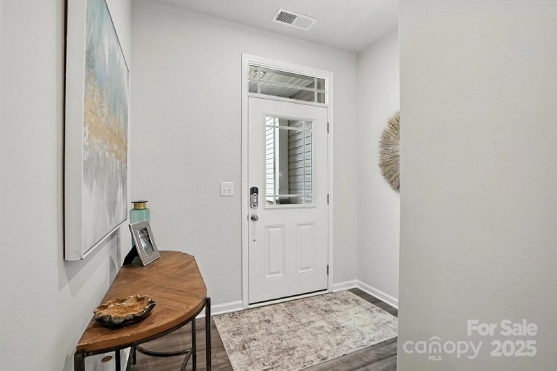 Property image 4 of 6423 Mallow Crossing Lane in Bailey Run, Charlotte, NC 28213