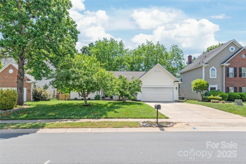 Property image 5 at 936 Knightsbridge Road, Fort Mill, SC 29708