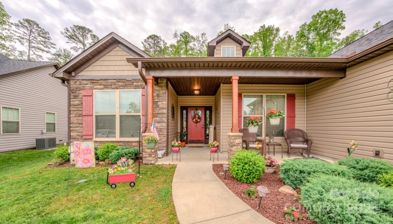 Property image 3 of 153 Water Leaf Drive in Maple Trace, Weaverville, NC 28787