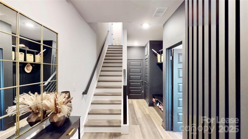 Property image 2 at 529 W Tremont Avenue, Charlotte, NC 28203