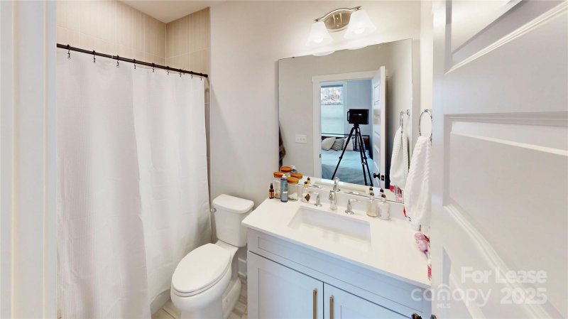 Property image 5 at 529 W Tremont Avenue, Charlotte, NC 28203