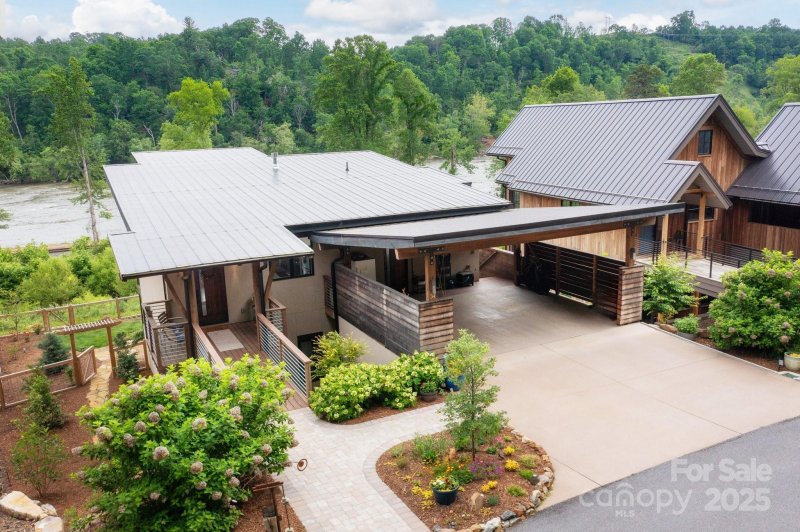 Property image 2 at 34 River Run, Asheville, NC 28804