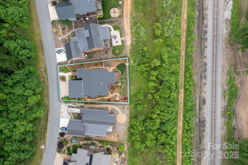 Property image 5 at 34 River Run, Asheville, NC 28804