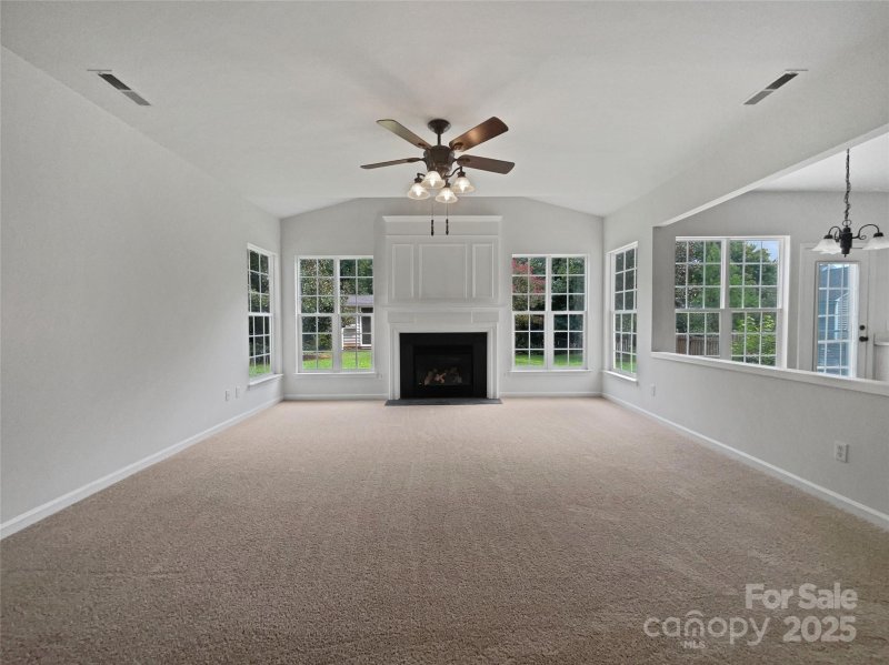 Property image 3 at 18414 Victoria Bay Drive, Cornelius, NC 28031