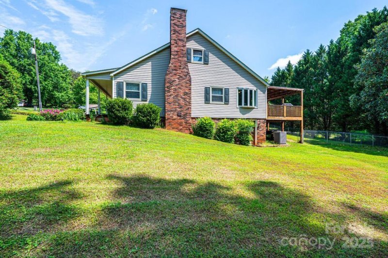 Property image 4 at 1276 Beechwood Drive, Newton, NC 28658