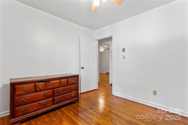 Property image 3 of 2255 Milton Road in Hope Valley, Charlotte, NC 28215